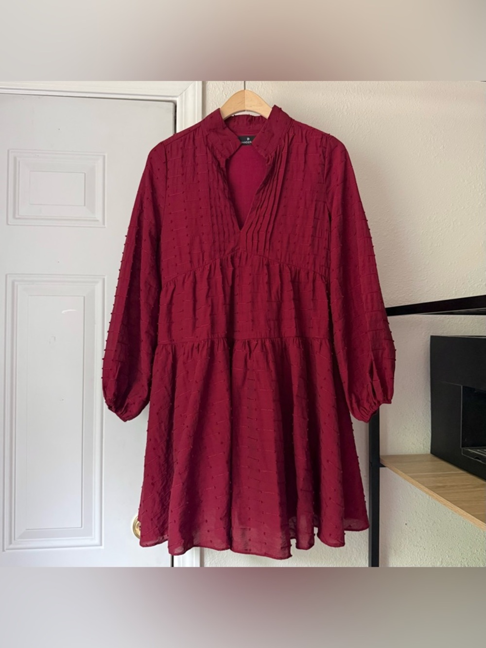 POMANDER PLACE burgundy magenta tiered long sleeve popover babydoll mini dress‎